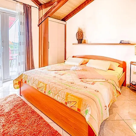 شقة Rita ميلنا