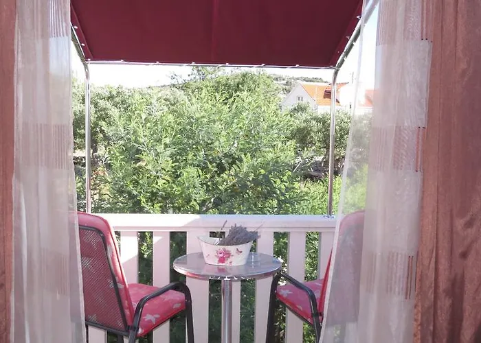 Rita Apartamento Milna (Brac)